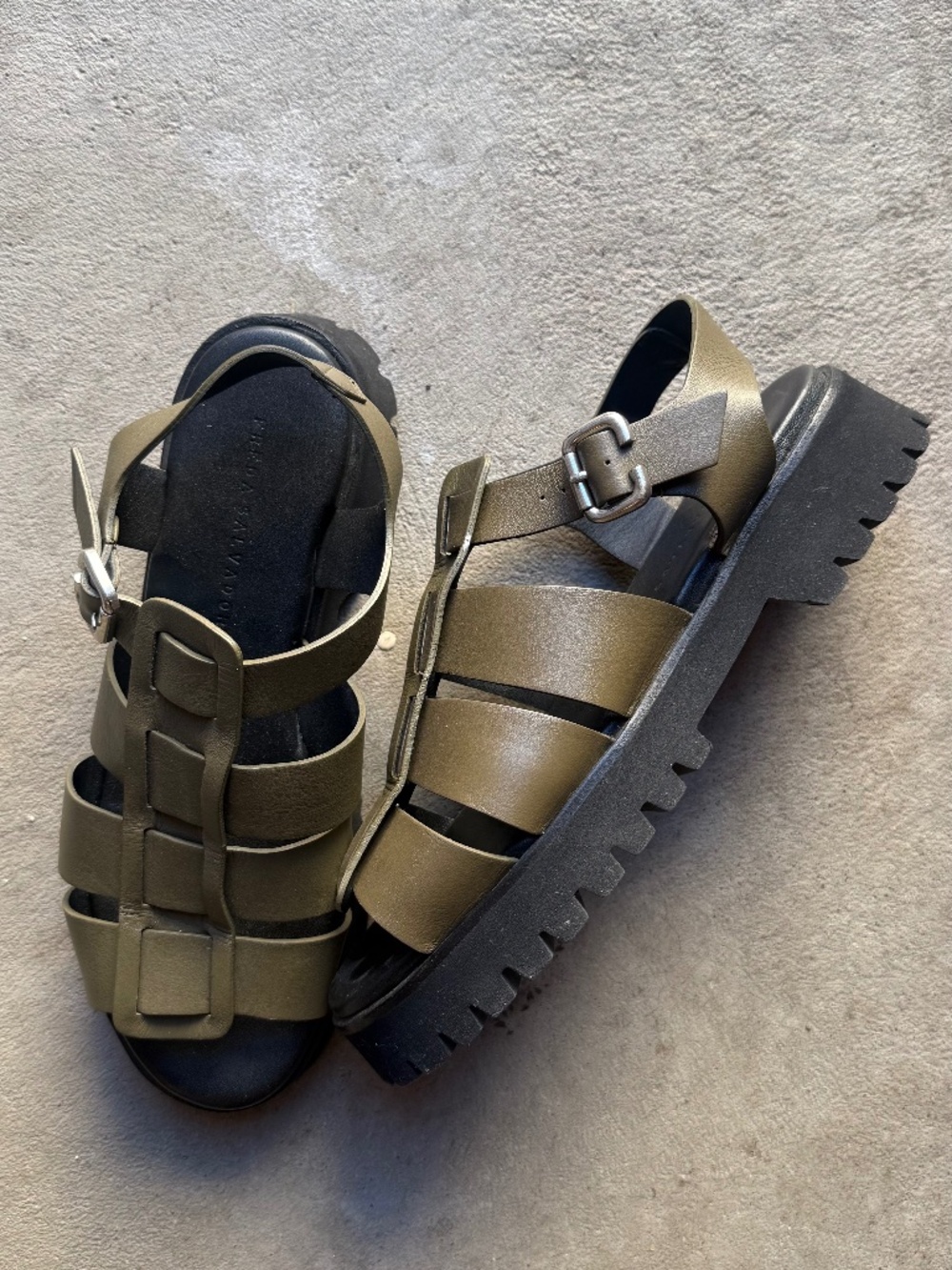 Frēda Salvador Lug Sole Fisherman Sandal